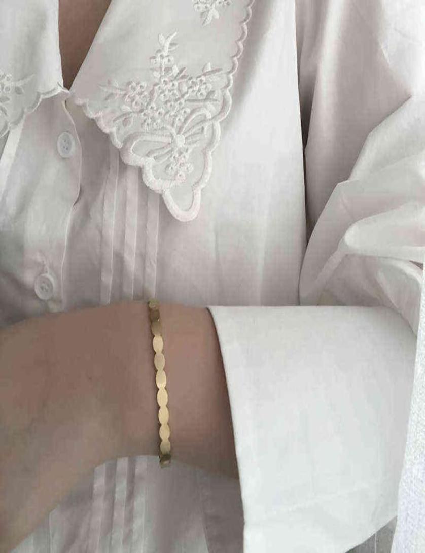 2021 New Minimalist Matte Gold Brush Texture Oval Dis Geomeric Cuff Bangles for Women Stainless Steel Tarnish Bracelets3096361
2021 New Minimalist Matte Gold Brush Texture Oval Dis Geomeric Cuff Bangles for Women Stainless Steel Tarnish Bracelets3096361