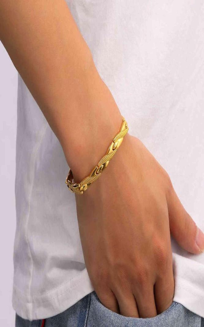 1piece Retro Dragon Pattern Bracelet for Women 2021 New Trend Fashion Jewelry Alloy Magnet Men1239576
1piece Retro Dragon Pattern Bracelet for Women 2021 New Trend Fashion Jewelry Alloy Magnet Men1239576