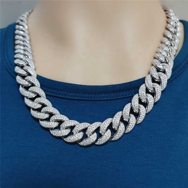 Luxury Moissanite Iced Out Men Wide 15mm 22 Inches 925 Sterling Silver Diamond Cuban Links Necklace
Luxury Moissanite Iced Out Men Wide 15mm 22 Inches 925 Sterling Silver Diamond Cuban Links Necklace