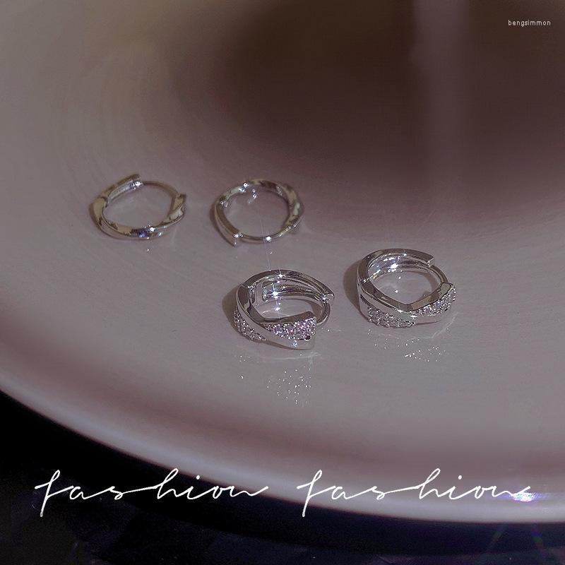 Hoop Earrings Luxury Zircon Circle For Women Girl Simple Small Huggies Earring Silver Color Ear Rings Femme Fashion Jewelry
Hoop Earrings Luxury Zircon Circle For Women Girl Simple Small Huggies Earring Silver Color Ear Rings Femme Fashion Jewelry