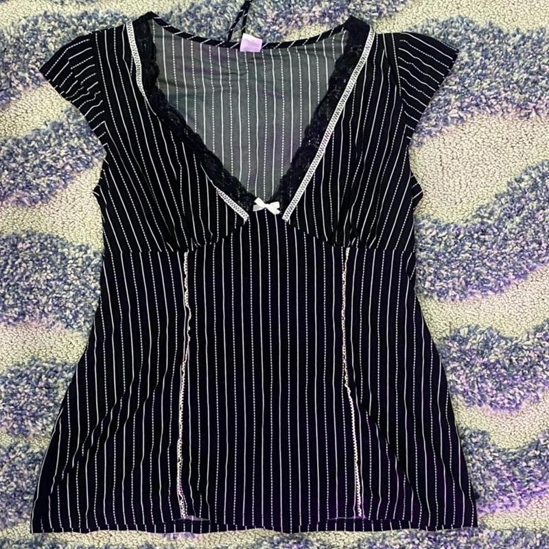 T-Shirt Y2K Grunge Retro Short Sleeve Pullovers Tees Vintage Striped Lace Trim V Neck Tshirt Women Summer Casual Tops Harajuku Clothes, Navy blue
T-Shirt Y2K Grunge Retro Short Sleeve Pullovers Tees Vintage Striped Lace Trim V Neck Tshirt Women Summer Casual Tops Harajuku Clothes, Navy blue