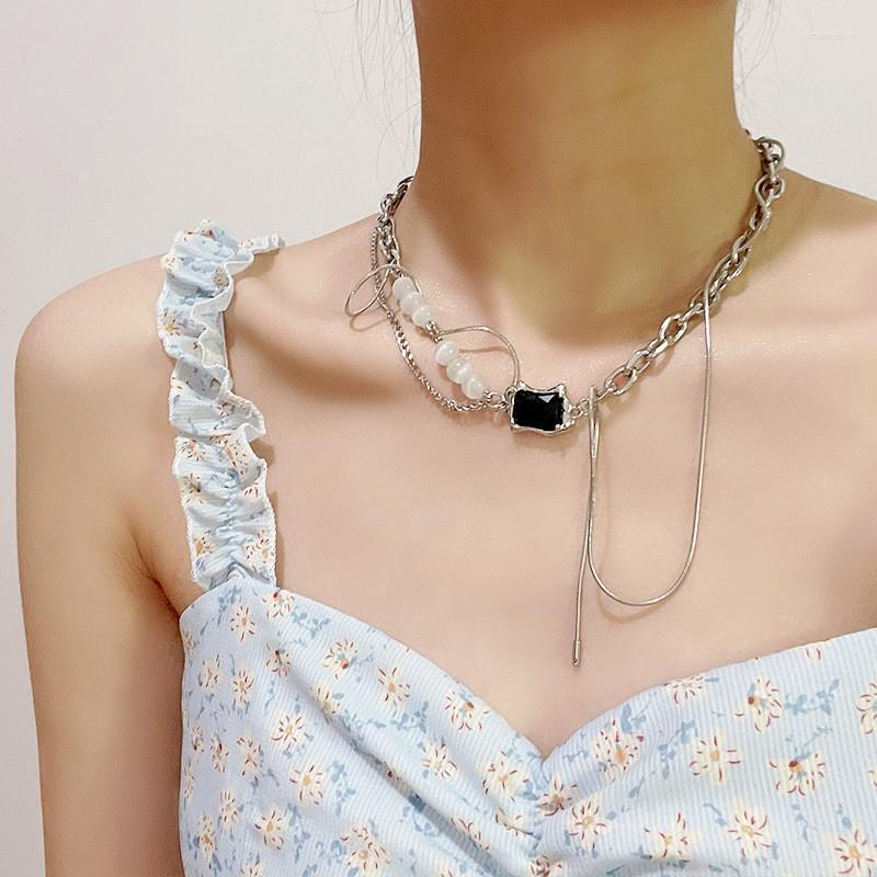 Choker Black Crystal Pendant Resin Beads Chain Necklace For Women Asymmetric Necklaces Female 2023 Fashion Jewelry
Choker Black Crystal Pendant Resin Beads Chain Necklace For Women Asymmetric Necklaces Female 2023 Fashion Jewelry