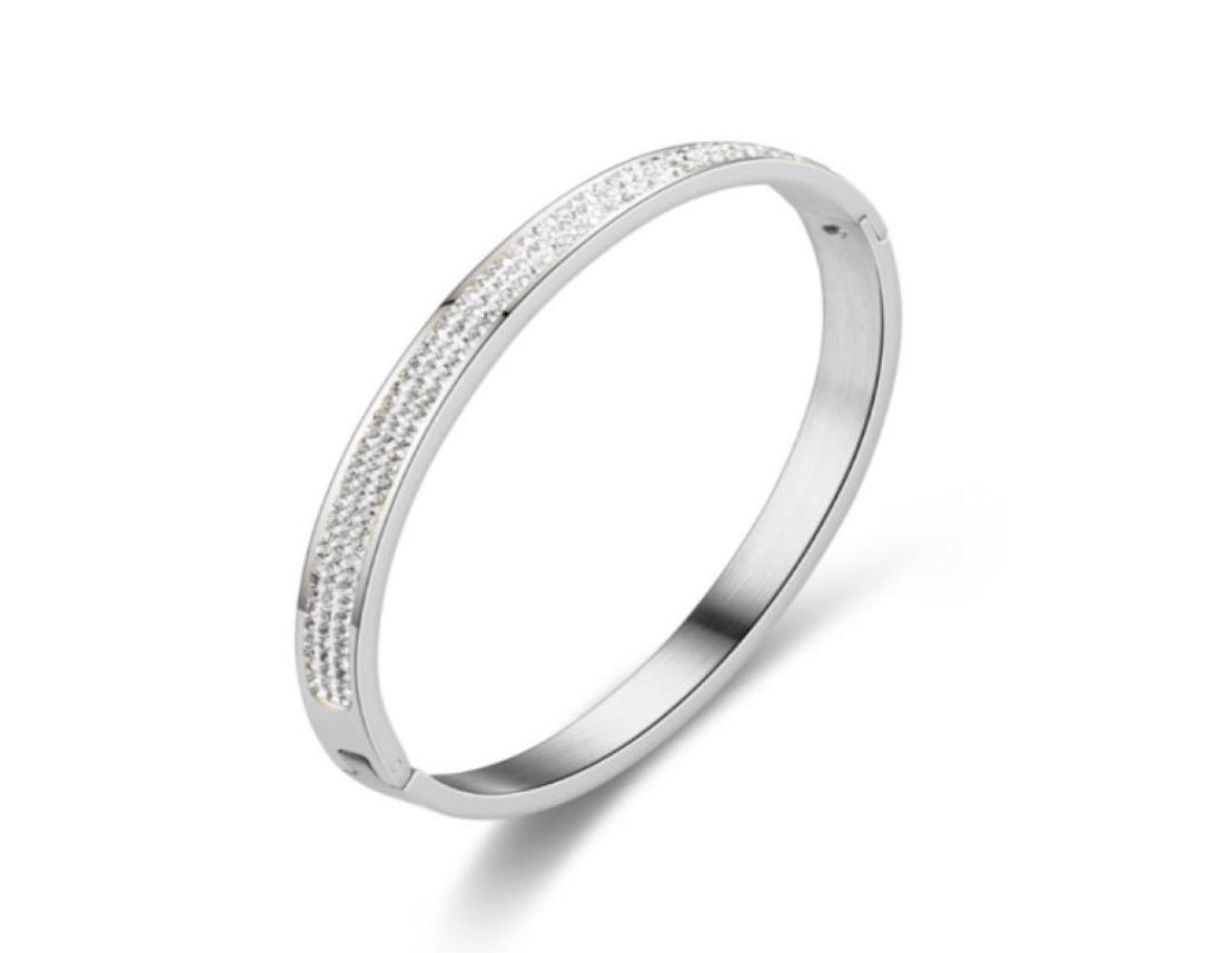 European and American Fashion SpecialInterest Diamond Bracelet Three Rows Full Diamond Mud Diamond EggShaped Bracelets2028030
European and American Fashion SpecialInterest Diamond Bracelet Three Rows Full Diamond Mud Diamond EggShaped Bracelets2028030