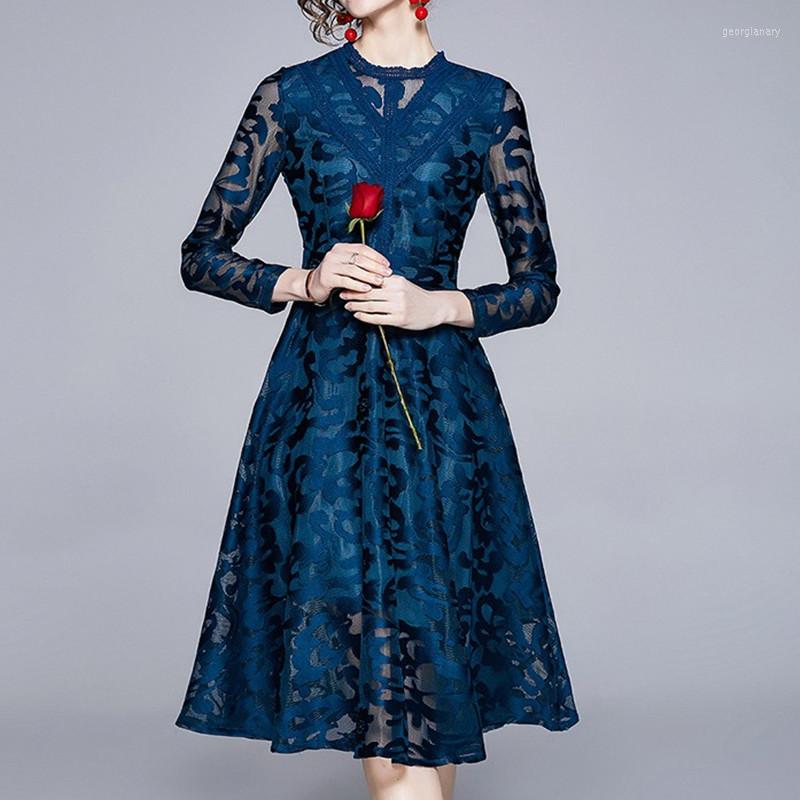 Casual Dresses 2023 Women Summer Dress Clothes Fashionable Style Sexy Slim Thin Waist Lace Hollow Out Splicing Big Pendulum, Picture color
Casual Dresses 2023 Women Summer Dress Clothes Fashionable Style Sexy Slim Thin Waist Lace Hollow Out Splicing Big Pendulum, Picture color