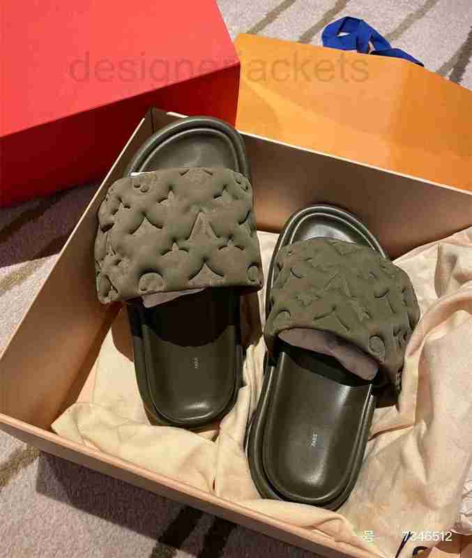 Slippers Designer Paris 2023 Summer Sandal Women Genuine Leather Beach Hook Flat Slides Outside Flip Flops Shoes Velcro tape Sandalias POOL PILLOW COMFORT 1v 4S8V, C7 high quality 100
Slippers Designer Paris 2023 Summer Sandal Women Genuine Leather Beach Hook Flat Slides Outside Flip Flops Shoes Velcro tape Sandalias POOL PILLOW COMFORT 1v 4S8V, C7 high quality 100