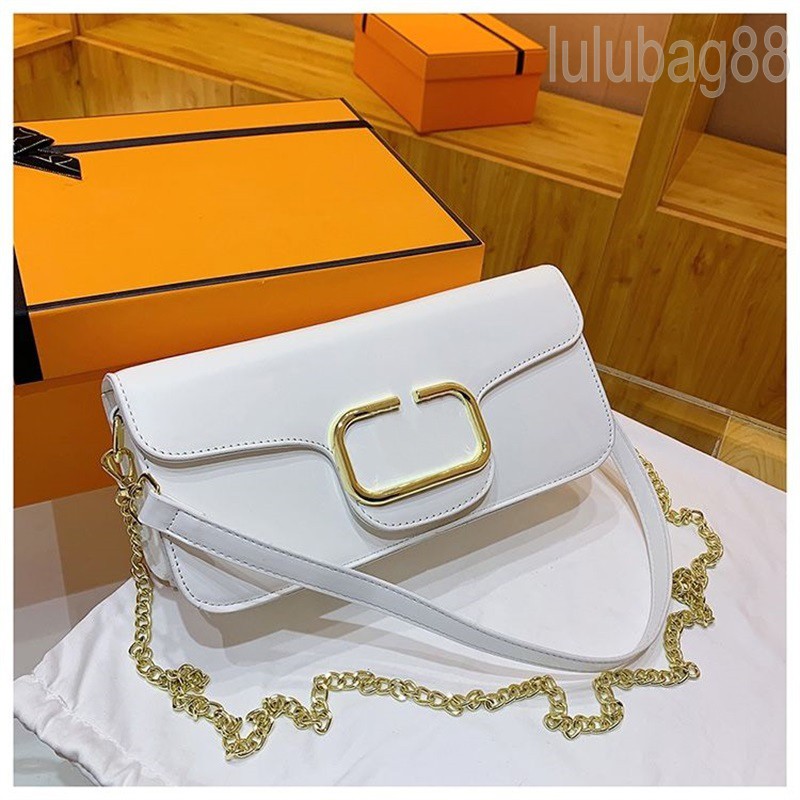 Letter v womens designer bag versatile crossbody bag shoulder leather soft square linings plated gold chains accessories blue bolso business handbag miniXB044 F23, 2#
Letter v womens designer bag versatile crossbody bag shoulder leather soft square linings plated gold chains accessories blue bolso business handbag miniXB044 F23, 2#