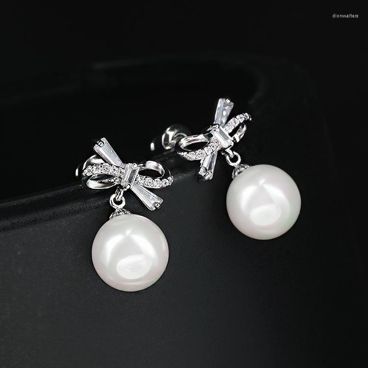 Stud Earrings LADYCHIC High Quality Bowknot For Women Girls Trendy Cute Pearl Silver Color Earring Shining Crystal Jewelry LE1448
Stud Earrings LADYCHIC High Quality Bowknot For Women Girls Trendy Cute Pearl Silver Color Earring Shining Crystal Jewelry LE1448