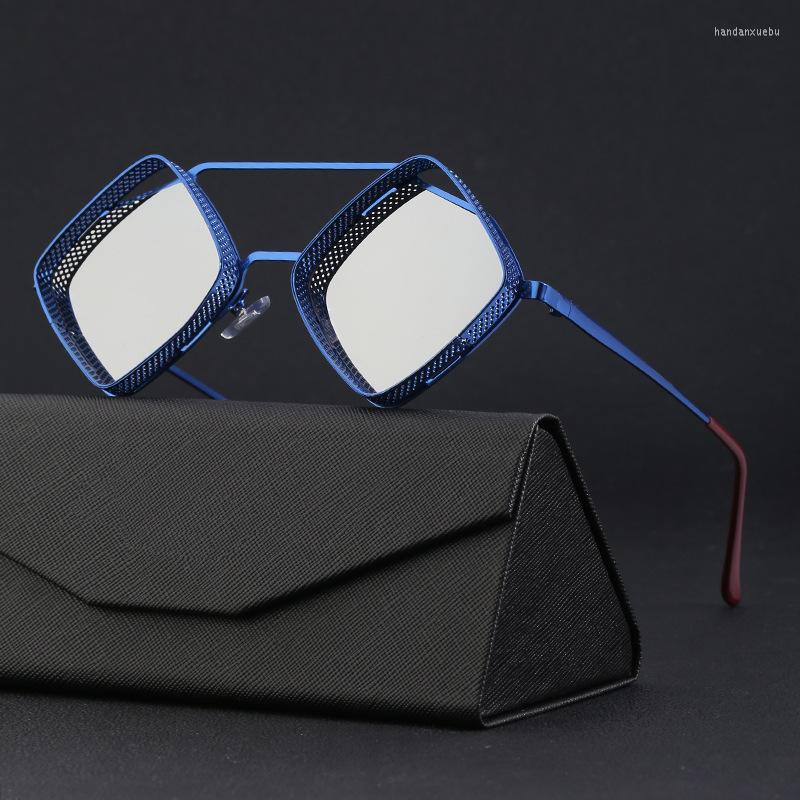Sunglasses Steampunk Retro Men Ladies Metal Hollow Frame Fashion Glasses Brand Designer High Quality UV400
Sunglasses Steampunk Retro Men Ladies Metal Hollow Frame Fashion Glasses Brand Designer High Quality UV400