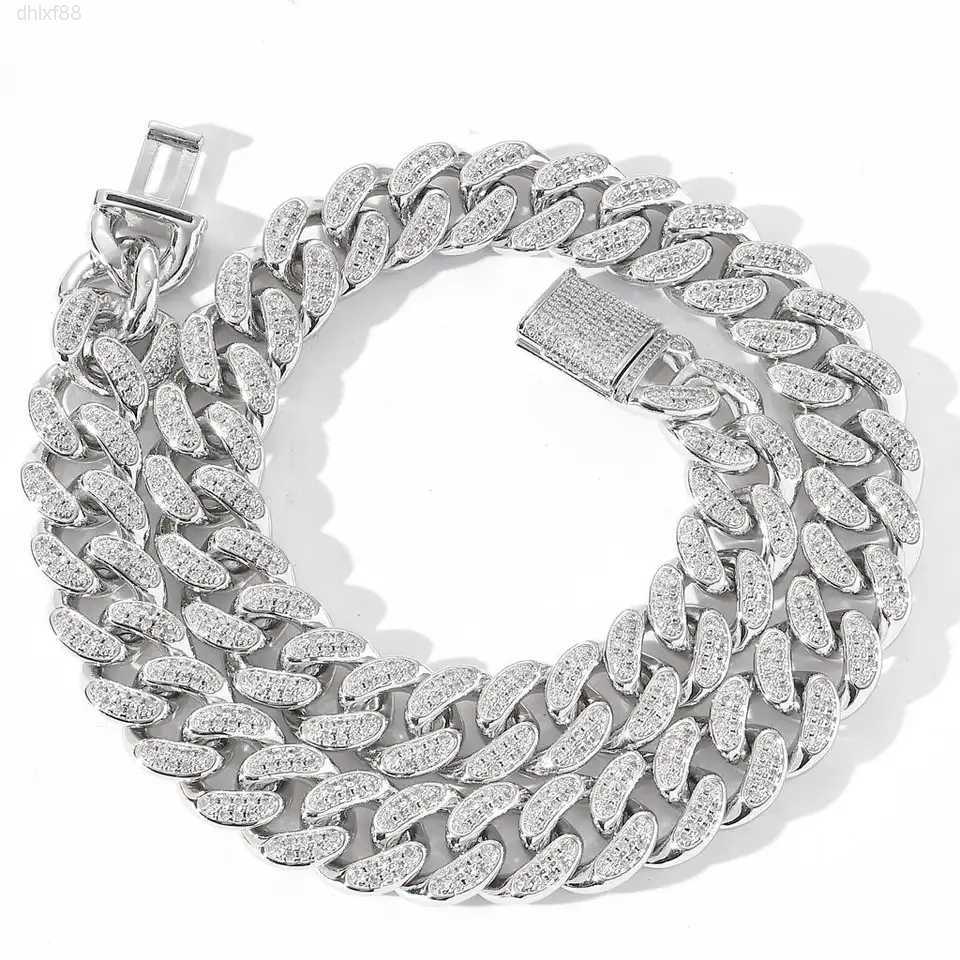 Bes Moissanite Jewelry 15mm 925 Sterling Silver with Gra Moissanite Diamond Cuban Vvs d Color Chain Necklace
Bes Moissanite Jewelry 15mm 925 Sterling Silver with Gra Moissanite Diamond Cuban Vvs d Color Chain Necklace