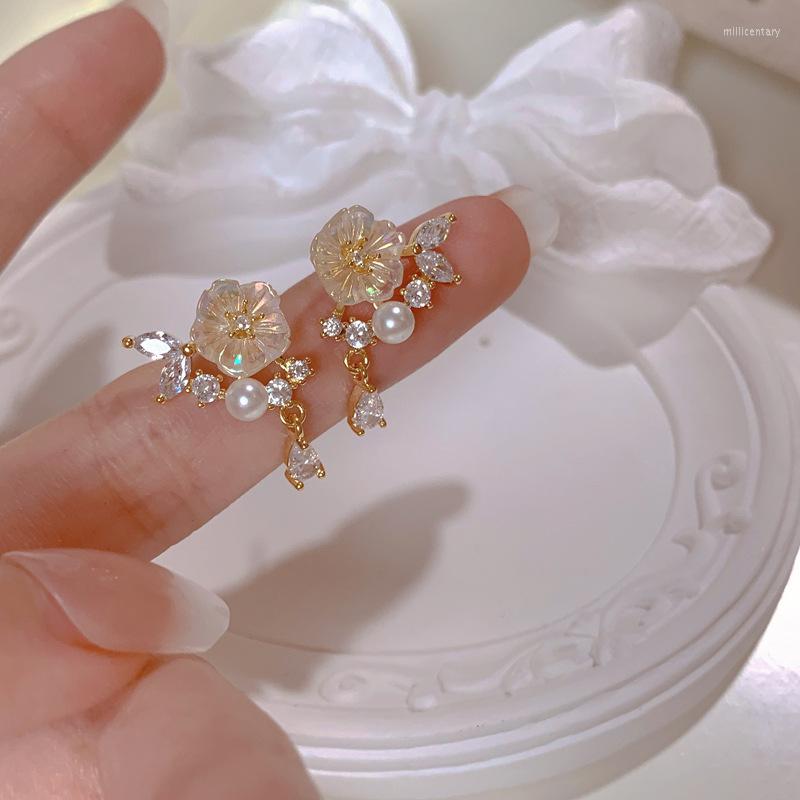Backs Earrings Exquisite Opal Flower Clip For Women Rhinestone Zircon Ear Girls Wedding Party Temperament Jewelry
Backs Earrings Exquisite Opal Flower Clip For Women Rhinestone Zircon Ear Girls Wedding Party Temperament Jewelry