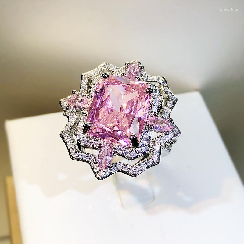 Cluster Rings Creative Geometric Pink Zircon Stone Wedding Ring Women's Brilliant 925 Sterling Silver Luxury 2023 Korea Fashion
Cluster Rings Creative Geometric Pink Zircon Stone Wedding Ring Women's Brilliant 925 Sterling Silver Luxury 2023 Korea Fashion