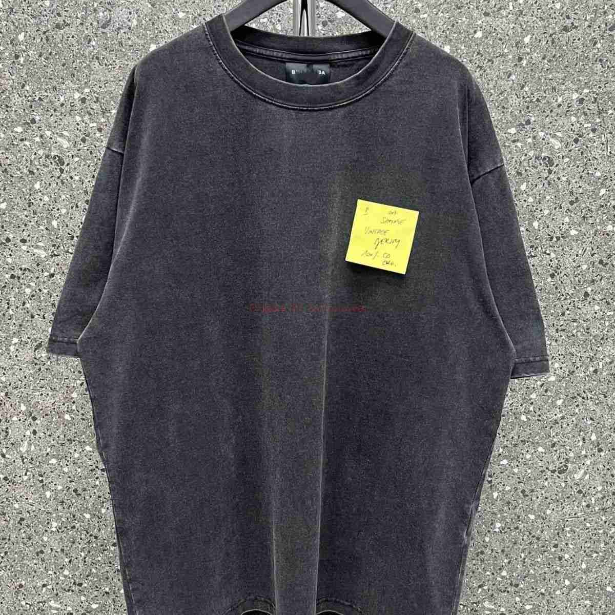 Designer Fashion Clothing French Paris BB Luxury TShirt Tees High Version 2023 Summer New Luxury Fashion b Home Convenience Stick Wash Water Old Mens Womens Unisex, Beige
Designer Fashion Clothing French Paris BB Luxury TShirt Tees High Version 2023 Summer New Luxury Fashion b Home Convenience Stick Wash Water Old Mens Womens Unisex, Beige