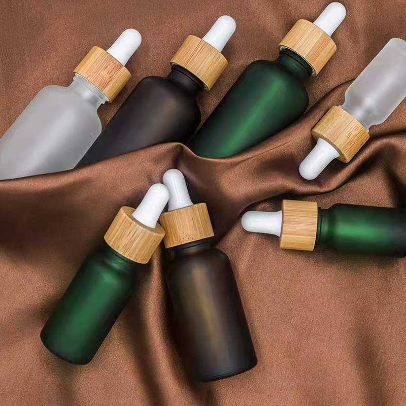 Frosted glass essential oil dropper bottles Blue amber green serum bottle with bamboo reagent pipette cap 10ml 20ml 30ml 50ml 100ml