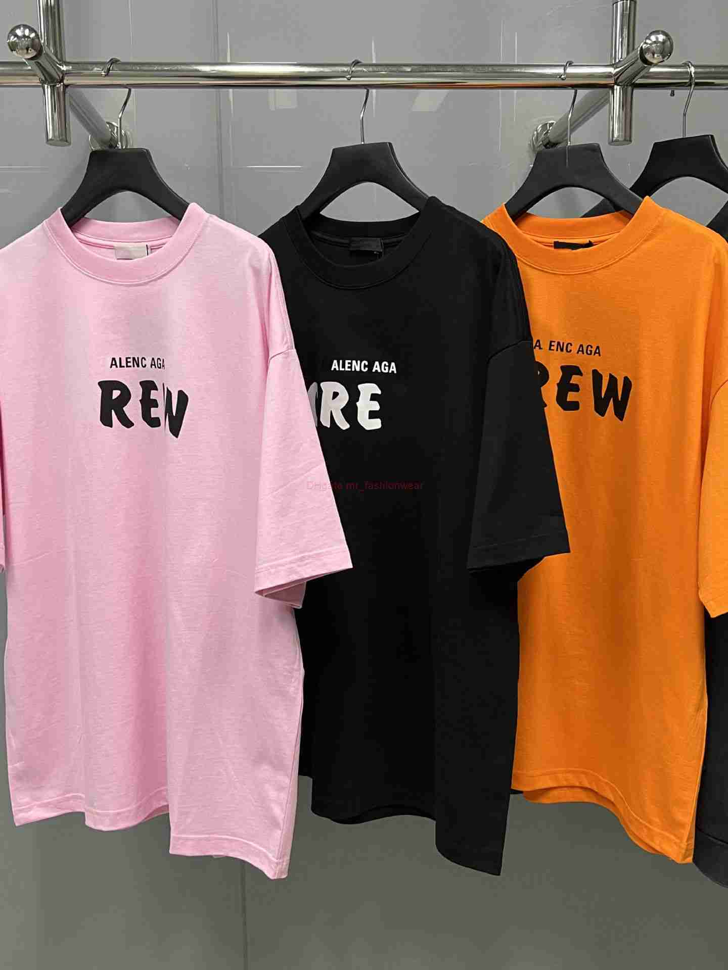 Designer Fashion Clothing French Paris BB Luxury TShirt Tees b Family High Version Paris Crew Shortsleeved Loose Shortsleeved Tshirt for Men Women Casual cotton Top, Black
Designer Fashion Clothing French Paris BB Luxury TShirt Tees b Family High Version Paris Crew Shortsleeved Loose Shortsleeved Tshirt for Men Women Casual cotton Top, Black