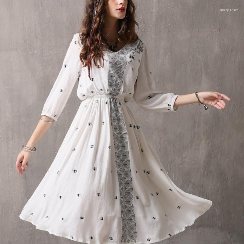 Party Dresses KNOYEER White V-neck Cotton For Women Summer Vintage Ethnic Embroidery Boho Dress Elastic Waist Gypsy Robe Vestidos 2023
Party Dresses KNOYEER White V-neck Cotton For Women Summer Vintage Ethnic Embroidery Boho Dress Elastic Waist Gypsy Robe Vestidos 2023