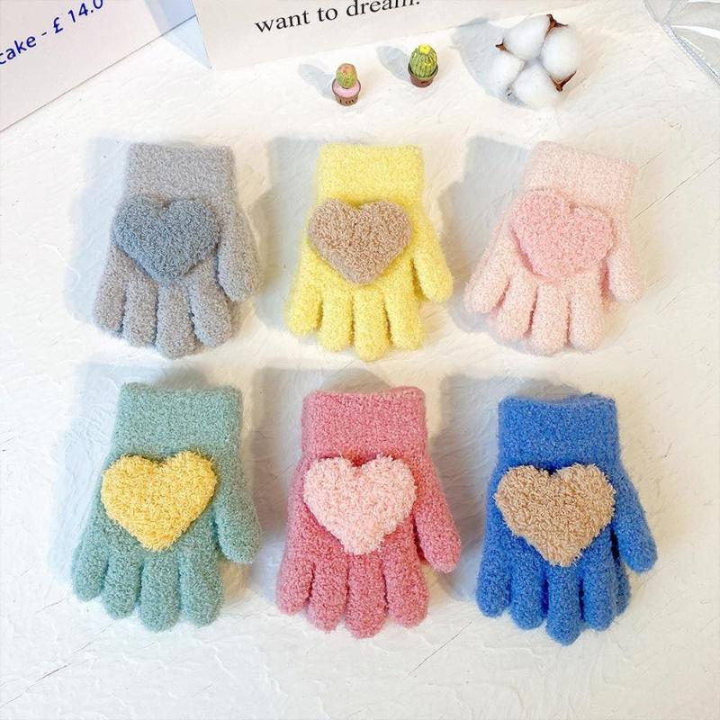 Hair Accessories Warm Plush Thick Baby Gloves Winter Cute Heart Mittens Children Kid Coral Fleece Full Finger For 1-3Y Kids, Green
Hair Accessories Warm Plush Thick Baby Gloves Winter Cute Heart Mittens Children Kid Coral Fleece Full Finger For 1-3Y Kids, Green