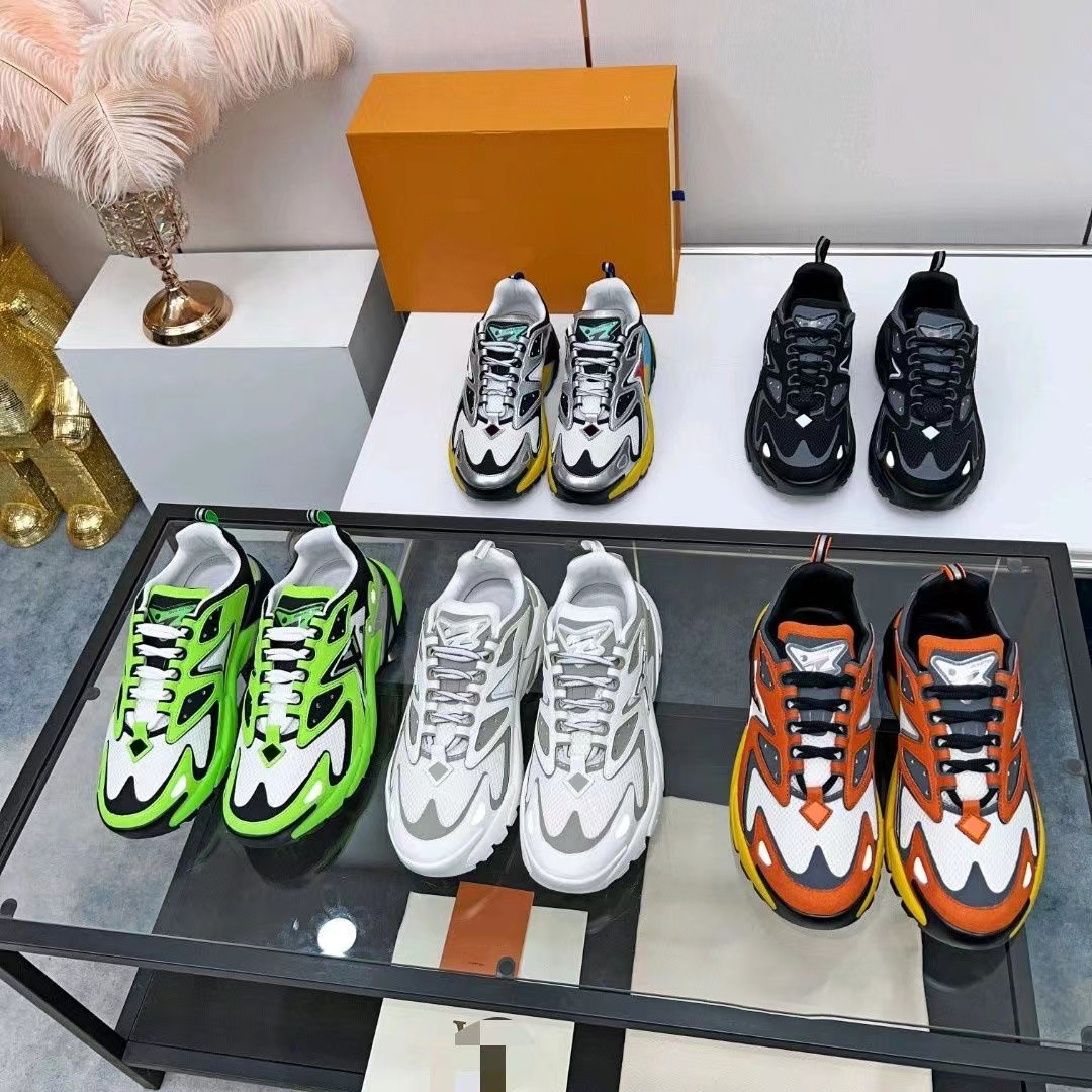 Runner Tatic Designer Luxury Running Shoes for Womens Mens Fashion Breathable Mesh Look White Black Green Blue Comfortable Sole Trainers Sneakers
Runner Tatic Designer Luxury Running Shoes for Womens Mens Fashion Breathable Mesh Look White Black Green Blue Comfortable Sole Trainers Sneakers