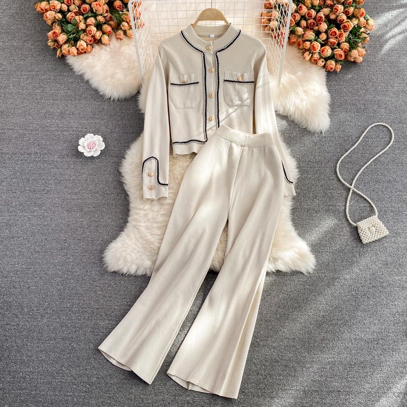 Women's Two Piece Pants 2023 Autumn Fashion Knitwear Cardigan Suit France Slim High Waist Wide Leg Two-piece Set, Black
Women's Two Piece Pants 2023 Autumn Fashion Knitwear Cardigan Suit France Slim High Waist Wide Leg Two-piece Set, Black