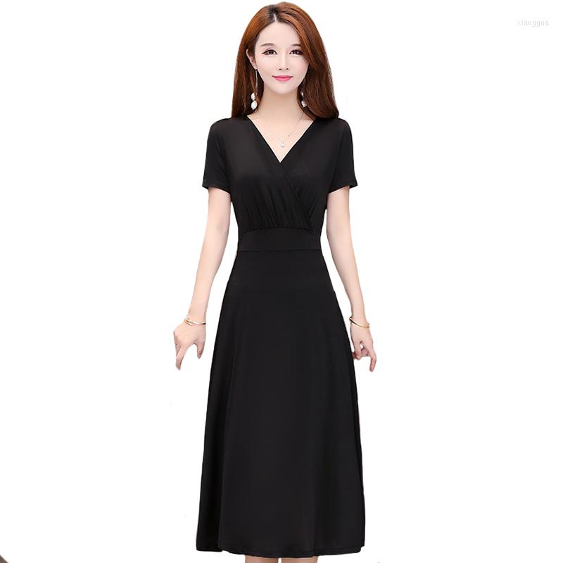 Party Dresses 2023 Summer Elegant Dress Women Solid Color V-Neck Short Sleeve Black Midi Ladies Female Clothing
Party Dresses 2023 Summer Elegant Dress Women Solid Color V-Neck Short Sleeve Black Midi Ladies Female Clothing