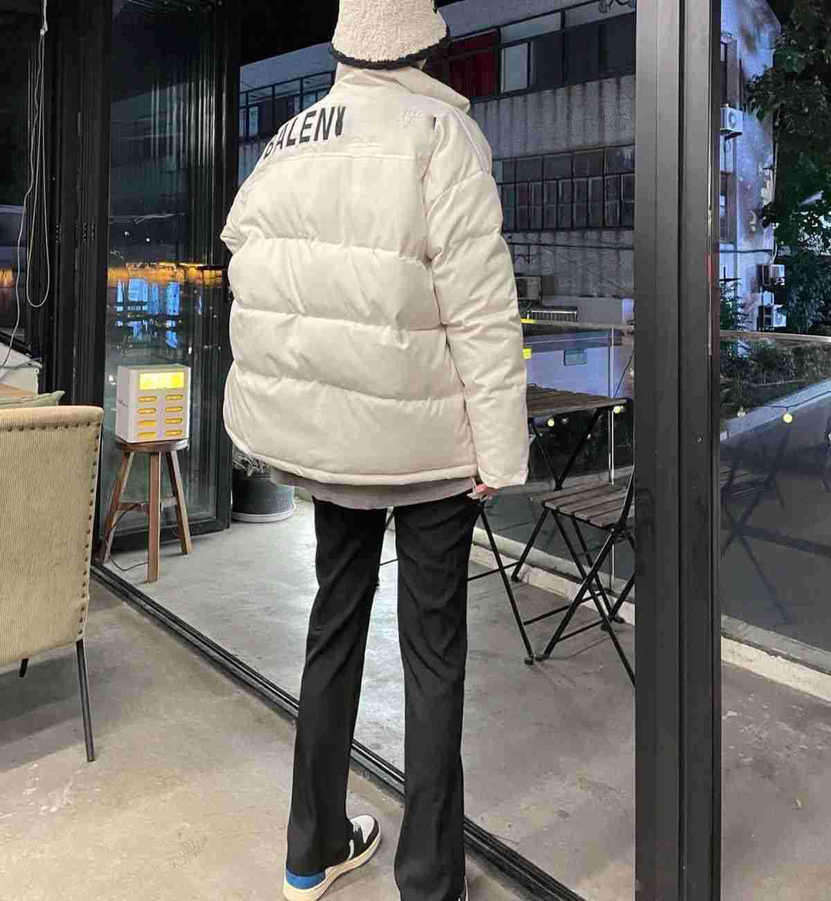 Designer Jacket Down Autumn New Paris Fashion Show Limited Embroidery Letter Down Cotton Jacket High Collar Couple Same Style, Black thickened high quality
Designer Jacket Down Autumn New Paris Fashion Show Limited Embroidery Letter Down Cotton Jacket High Collar Couple Same Style, Black thickened high quality