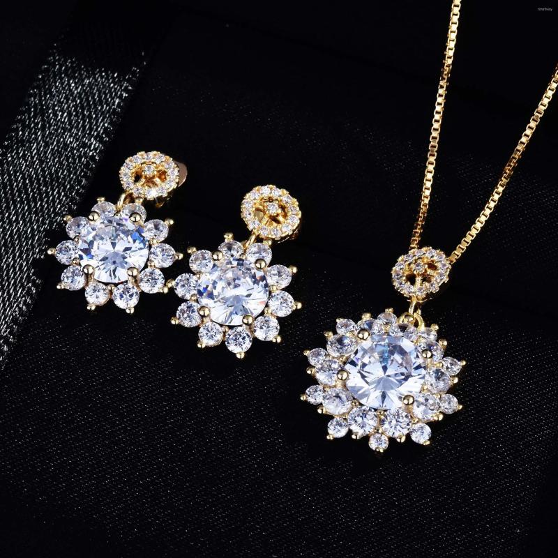 Necklace Earrings Set Luxury Vintage Gold Plated Shiny Zircon Crystal Snowflake Sunflower Pendant Necklaces Stud For Women, Picture shown
Necklace Earrings Set Luxury Vintage Gold Plated Shiny Zircon Crystal Snowflake Sunflower Pendant Necklaces Stud For Women, Picture shown