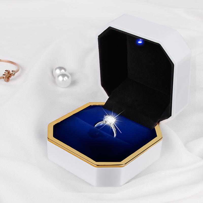 Jewelry Pouches Led Box Luxury Velvet Rubber Necklace Pendant Gifts Display With Light For Proposal Engagement Wedding Case
Jewelry Pouches Led Box Luxury Velvet Rubber Necklace Pendant Gifts Display With Light For Proposal Engagement Wedding Case