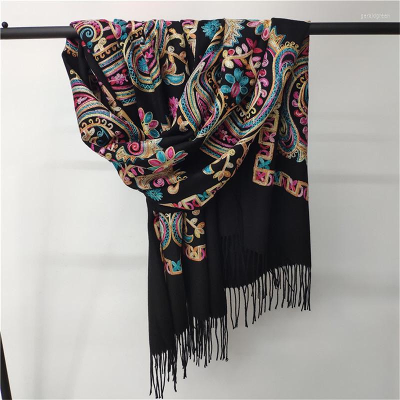 Scarves 2023 Winter Women Embroidery Cashmere Scarf Ethnic Style Print Shawl Luxury Ladies Warm Blanket National Fringed Foulard
Scarves 2023 Winter Women Embroidery Cashmere Scarf Ethnic Style Print Shawl Luxury Ladies Warm Blanket National Fringed Foulard