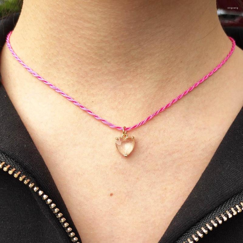 Choker Minimalist Heart Transparent Glass Crystal Pendant Necklace Rose Red Fluorescent Green Cord Chain Jewelry Couple Accessory
Choker Minimalist Heart Transparent Glass Crystal Pendant Necklace Rose Red Fluorescent Green Cord Chain Jewelry Couple Accessory