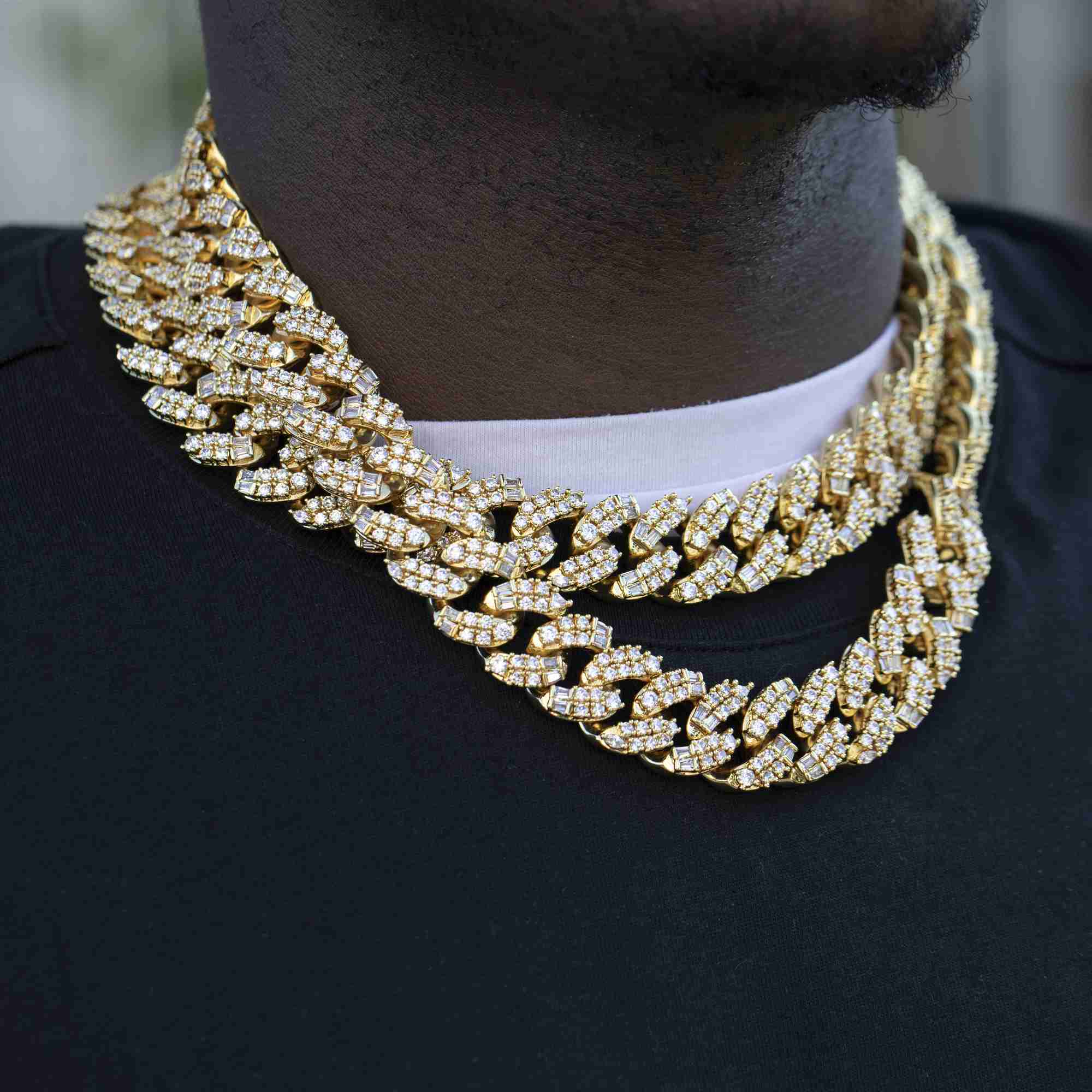 Bling Hip Hop Iced Out Cubic Zirconia Cuban Link Chain Jewelry 925 Silver Jewelry Necklace Mens Necklaces
Bling Hip Hop Iced Out Cubic Zirconia Cuban Link Chain Jewelry 925 Silver Jewelry Necklace Mens Necklaces