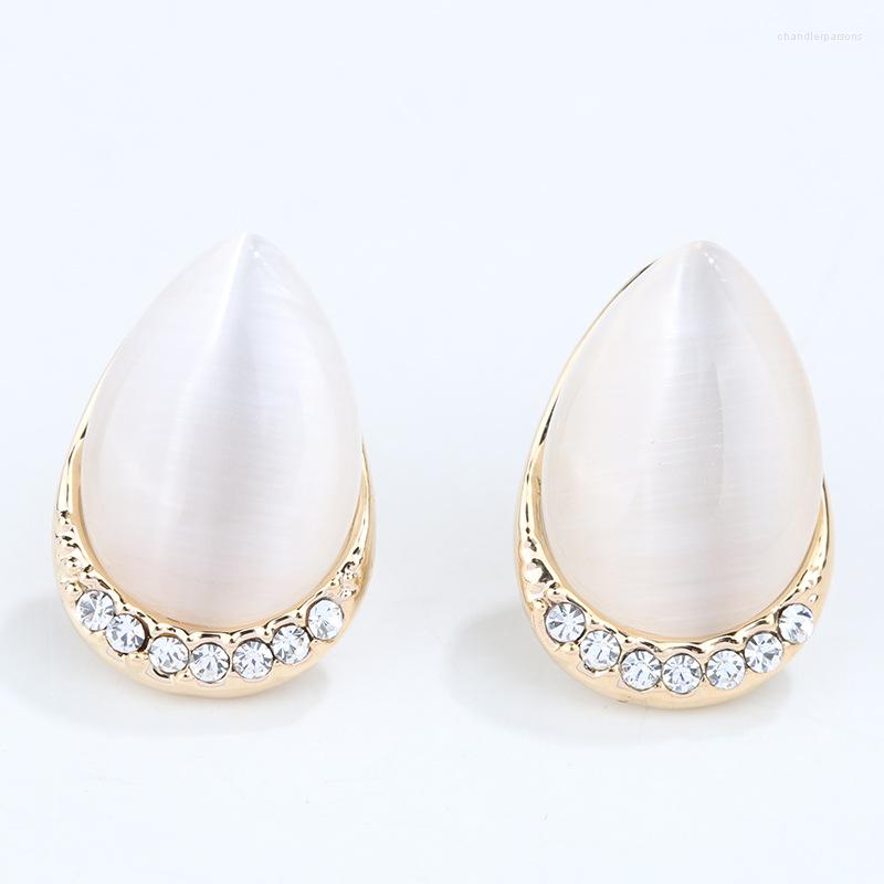 Stud Earrings ER-00528 Luxury Designer Accessories Y2k Allergy-free Fashion Opal Bride & Bridesmaid Gift Modern Earings Women
Stud Earrings ER-00528 Luxury Designer Accessories Y2k Allergy-free Fashion Opal Bride & Bridesmaid Gift Modern Earings Women