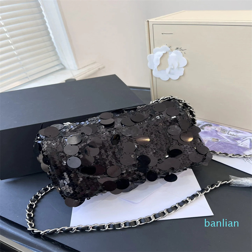 Fashion Bag Women's Sequin Bag Chain Stripe Simple High Grade One Shoulder Crossbody Small Square Bag Shiny, Silver
Fashion Bag Women's Sequin Bag Chain Stripe Simple High Grade One Shoulder Crossbody Small Square Bag Shiny, Silver