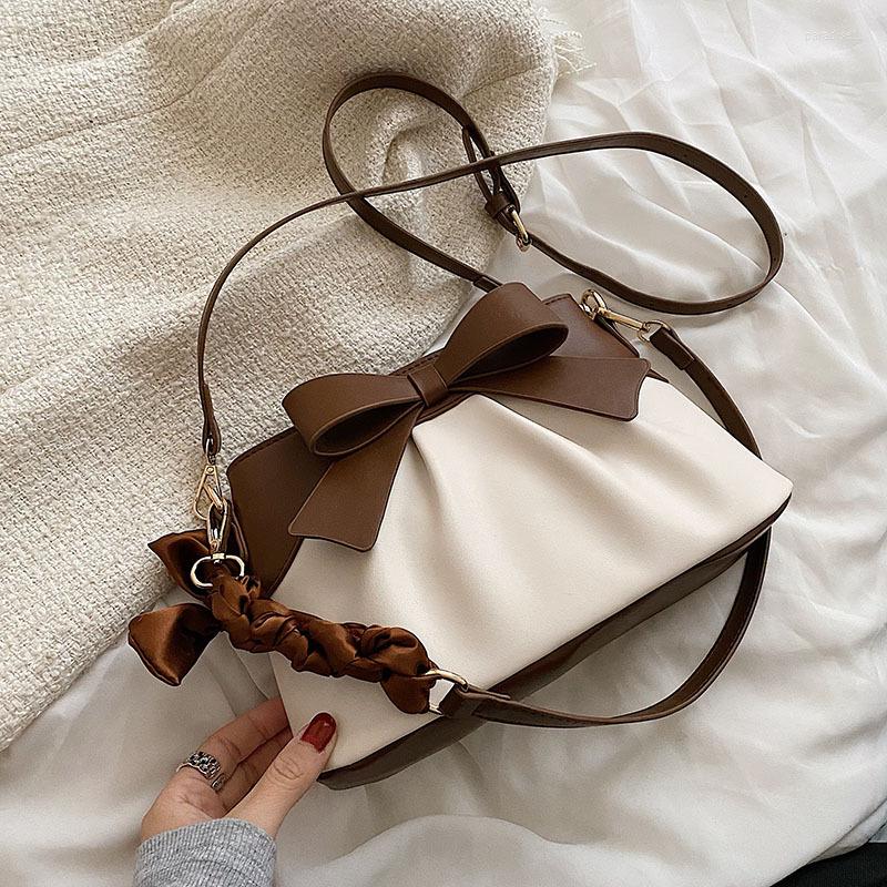 Evening Bags 2023 Retro Classic Soft PU Leather Women's Bag Luxury Bow Tie Tote For Women Contrasting Colors Female Bolso Mujer, Black
Evening Bags 2023 Retro Classic Soft PU Leather Women's Bag Luxury Bow Tie Tote For Women Contrasting Colors Female Bolso Mujer, Black