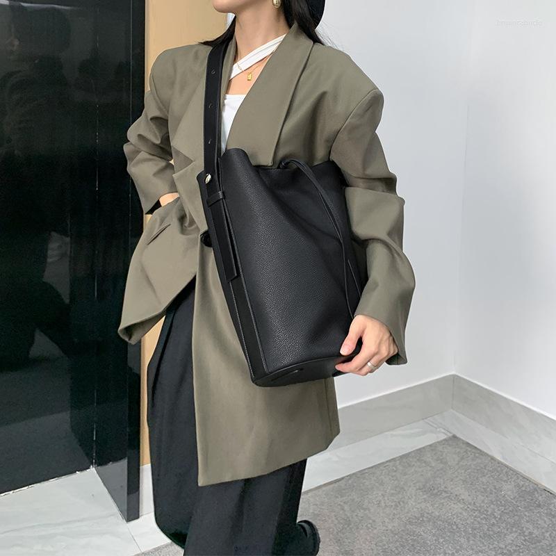 Evening Bags Women's Cowhide Crossbody Bag Vegetable Basket Mother Tote Soft Togo Genuine Leather Bucket Premium Shoulder, Black
Evening Bags Women's Cowhide Crossbody Bag Vegetable Basket Mother Tote Soft Togo Genuine Leather Bucket Premium Shoulder, Black