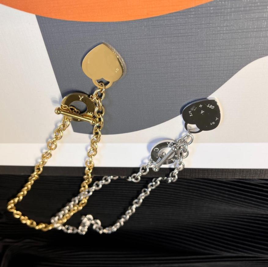 High Quality Designer Fashion Necklace Choker Chain 925 Silver Plated 18K Gold Plated Stainless Steel Letter Pendant Necklaces For1959200
High Quality Designer Fashion Necklace Choker Chain 925 Silver Plated 18K Gold Plated Stainless Steel Letter Pendant Necklaces For1959200