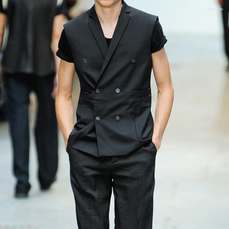 Men' Vests Vest 2023 Summer Catwalk European And American Fashion Slim Black Top Sleeveless Small Jacket Suit
Men' Vests Vest 2023 Summer Catwalk European And American Fashion Slim Black Top Sleeveless Small Jacket Suit