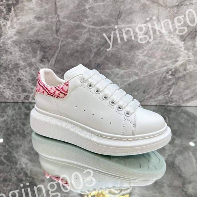 New Luxurys Classic Men's Ladies Casual Shoes Designer Fashion Leather Flat Street Couple Sneakers Outdoor Running Shoes, 01
New Luxurys Classic Men's Ladies Casual Shoes Designer Fashion Leather Flat Street Couple Sneakers Outdoor Running Shoes, 01