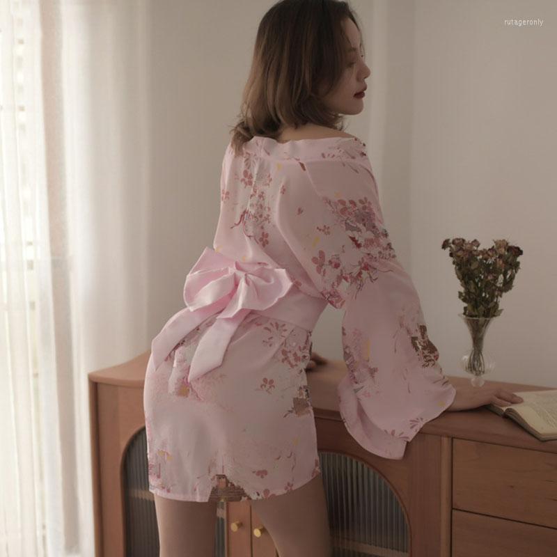 Ethnic Clothing Kimono Cardigan Nightdress Japanese Nightgown Pajamas Sexy Seduction Suit Belt Printed Chiffon Home Service Summer Loose
Ethnic Clothing Kimono Cardigan Nightdress Japanese Nightgown Pajamas Sexy Seduction Suit Belt Printed Chiffon Home Service Summer Loose