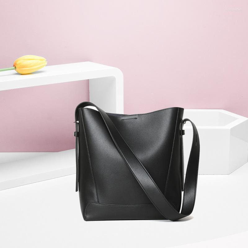 Evening Bags Luxury Design Messenger Casual Handbag Large Capacity Fashion Style Bucket Shoulder Bag, Black
Evening Bags Luxury Design Messenger Casual Handbag Large Capacity Fashion Style Bucket Shoulder Bag, Black