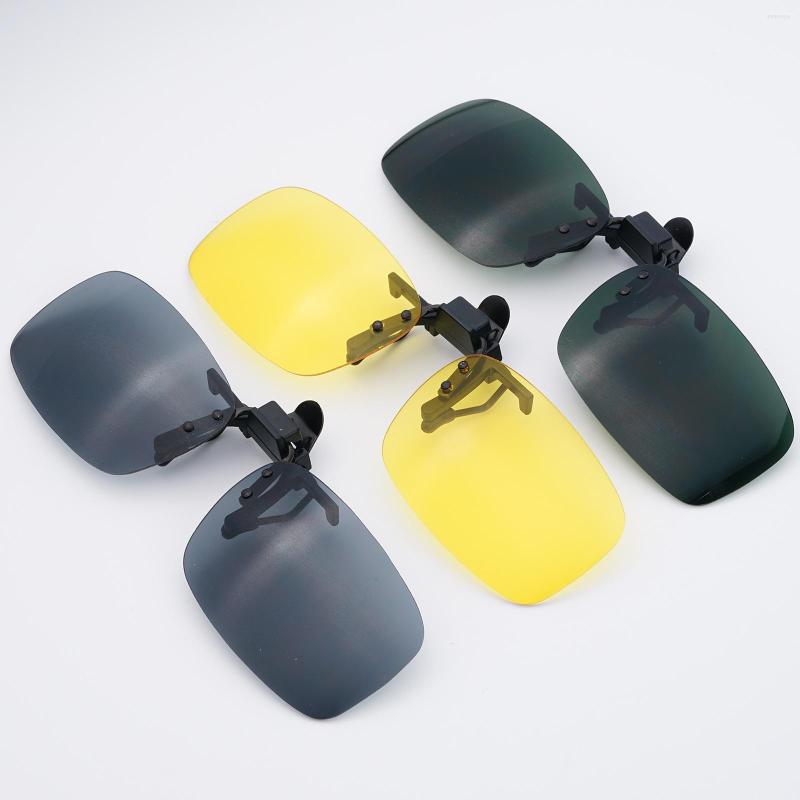 Sunglasses 1pc Clip-on Lenses Men Women Fashion Flip-Up Outdoor Polarized Lining Anti-UV Lens Clip Goggle
Sunglasses 1pc Clip-on Lenses Men Women Fashion Flip-Up Outdoor Polarized Lining Anti-UV Lens Clip Goggle