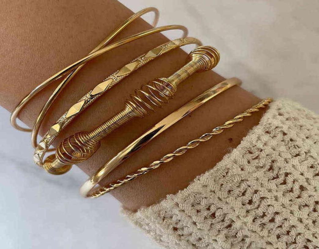 5 Pcsset Women Bracelets Prismatic Pattern Spring Cross Gold Color Bracelet Set Exquisite Party Jewelry Beach Bangle8382815
5 Pcsset Women Bracelets Prismatic Pattern Spring Cross Gold Color Bracelet Set Exquisite Party Jewelry Beach Bangle8382815
