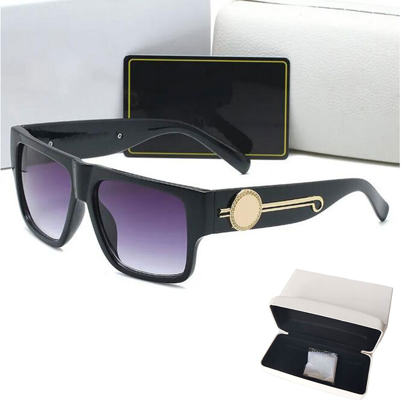 High Quality beach Womans Sunglasses Clear lenses Mens Sun glasses net red same glasses Brand men Designer eyeglass Gradient women spectacles 4368 Sun glasses
High Quality beach Womans Sunglasses Clear lenses Mens Sun glasses net red same glasses Brand men Designer eyeglass Gradient women spectacles 4368 Sun glasses