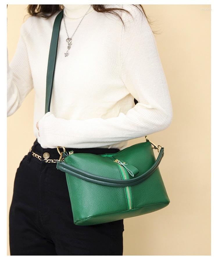 Evening Bags Genuine Leather Women Shoulder Bag Fashion Acrylic Chain Female Crossbody Phone Purses Designer Ladies Handbag Bolsa, Black
Evening Bags Genuine Leather Women Shoulder Bag Fashion Acrylic Chain Female Crossbody Phone Purses Designer Ladies Handbag Bolsa, Black