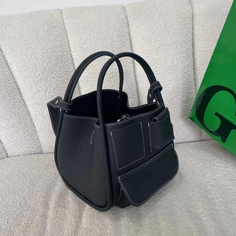 Evening Bags FIRMRANCH Simple Style Classic Line Design Handheld Head Layer Cowhide Bucket Women's Fashion Shoulder Diagonal Tote Basket, Black
Evening Bags FIRMRANCH Simple Style Classic Line Design Handheld Head Layer Cowhide Bucket Women's Fashion Shoulder Diagonal Tote Basket, Black