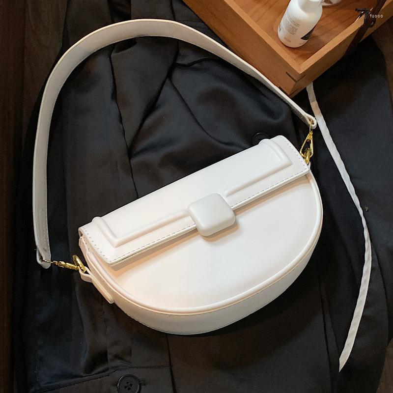 Evening Bags Luxury Designer Women Small Saddle Solid Color Shoulder Bag 2023 Summer Wide Strap Crossbody Pu Leather Handbags, Black
Evening Bags Luxury Designer Women Small Saddle Solid Color Shoulder Bag 2023 Summer Wide Strap Crossbody Pu Leather Handbags, Black