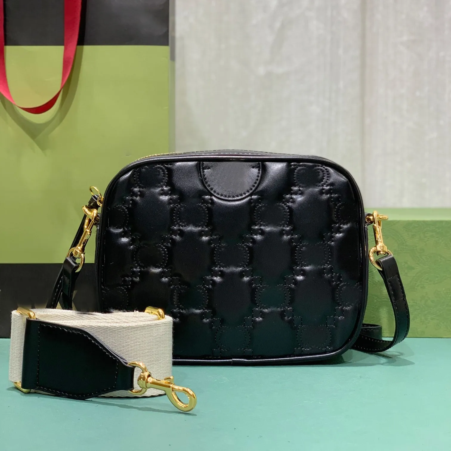 7A Luxury Designers Shoulder Bag Quilted Leather Golden Logo Double Shoulder Straps Lady Flap, Grey
7A Luxury Designers Shoulder Bag Quilted Leather Golden Logo Double Shoulder Straps Lady Flap, Grey