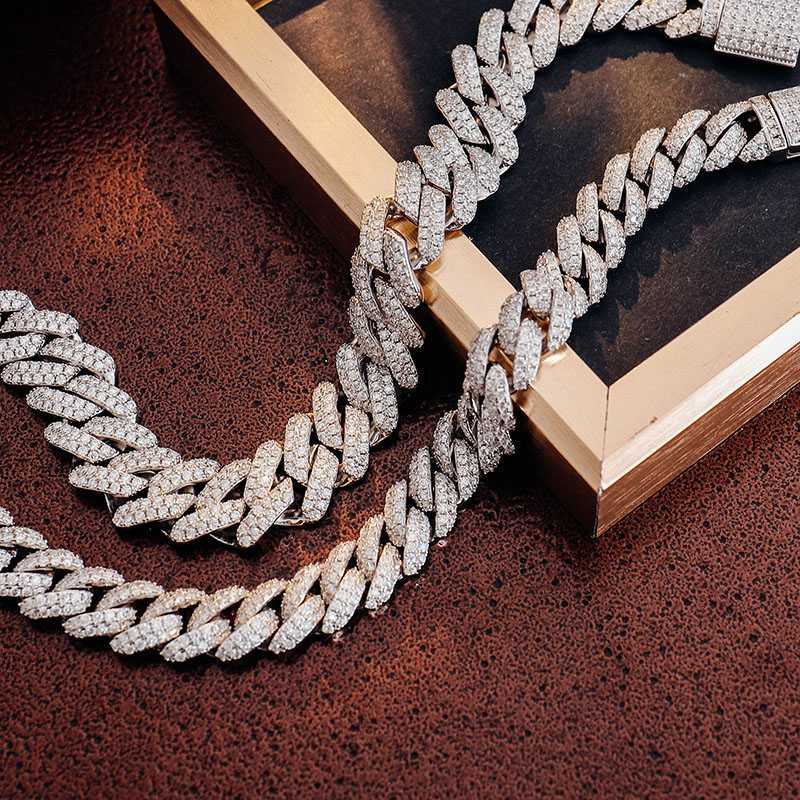 Vvs Moissanite Gold Iced Out Miami Diamond Silver Cuban Link Chain Necklace 925 Sterling Silver 14k Gold Men
Vvs Moissanite Gold Iced Out Miami Diamond Silver Cuban Link Chain Necklace 925 Sterling Silver 14k Gold Men