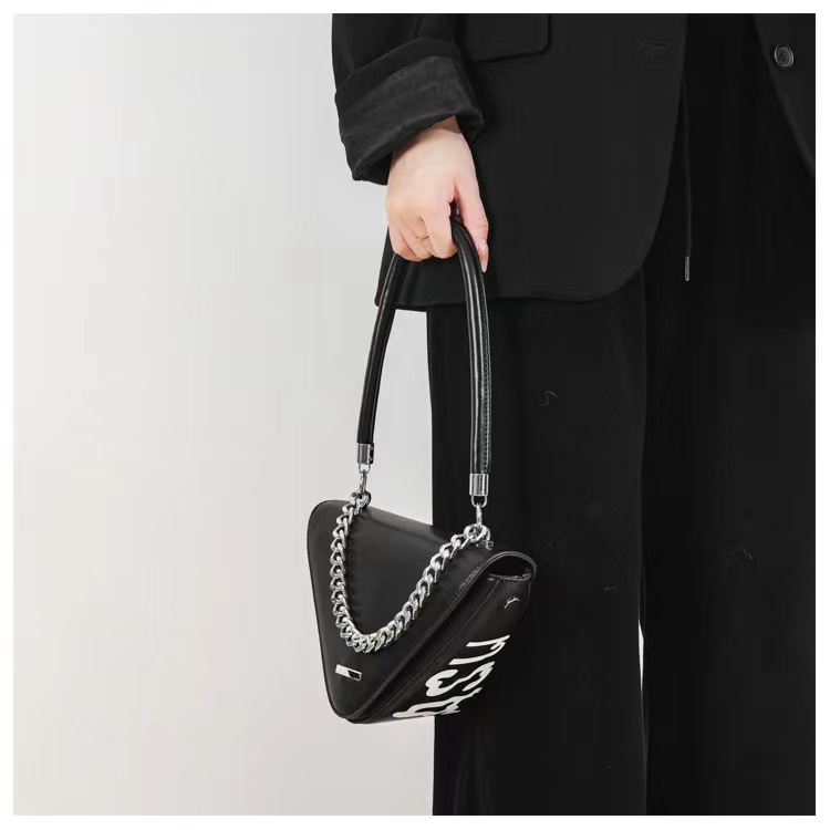 New trendy women's crossbody bag personality trend letter one-shoulder triangle handbag, White
New trendy women's crossbody bag personality trend letter one-shoulder triangle handbag, White