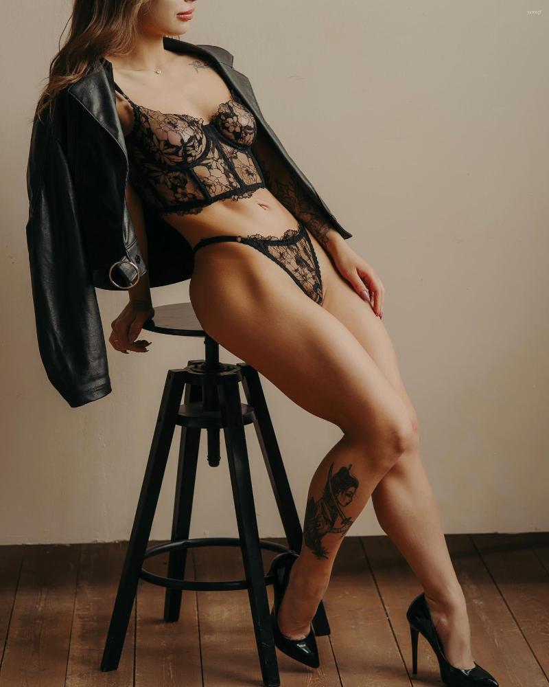 Bras Sets Erotic Intimate For Woman Black Sexy Lingerie Delicate Underwear Embroidery Lace Linen See Through Bra And Panty Set
Bras Sets Erotic Intimate For Woman Black Sexy Lingerie Delicate Underwear Embroidery Lace Linen See Through Bra And Panty Set