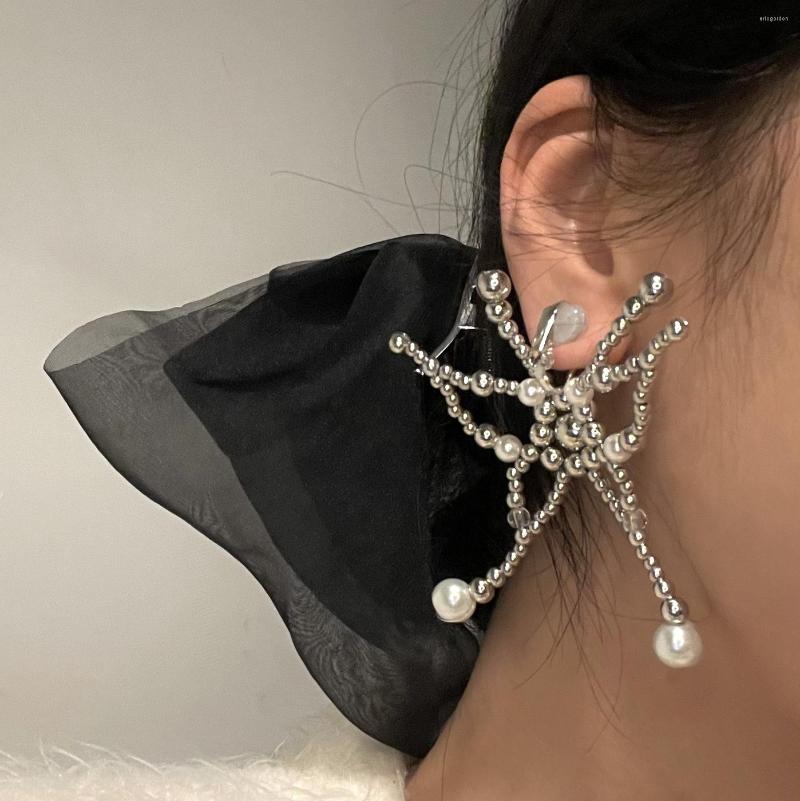 Backs Earrings Handmade Temperament Metal Round Beads Butterfly Clip Without Piercing For Women Girls Animal Earings Harajuku Jewelry 
Backs Earrings Handmade Temperament Metal Round Beads Butterfly Clip Without Piercing For Women Girls Animal Earings Harajuku Jewelry