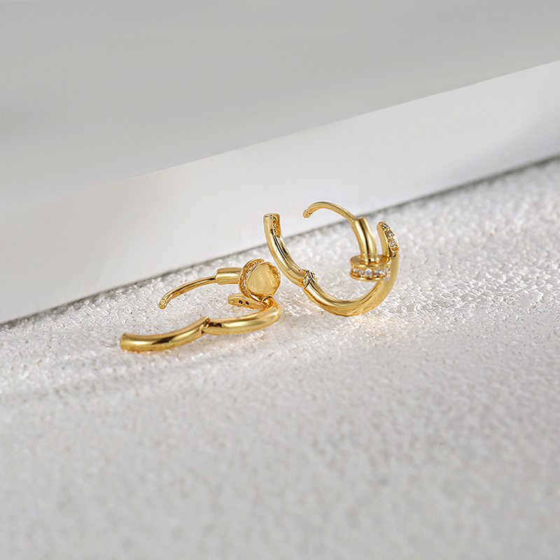 2023 New Designer Nail Hook Fashion Hoop Women's Earrings Jewelry Women's Wedding Gift Detoxification Accessories 
2023 New Designer Nail Hook Fashion Hoop Women's Earrings Jewelry Women's Wedding Gift Detoxification Accessories